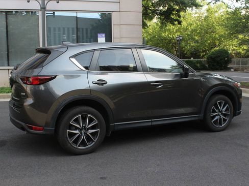 Used 2018 MAZDA CX-5 Touring w/ Preferred Equipment Package AWD/4WD image 7