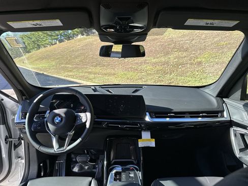 New 2026 BMW X1 xDrive28i w/ Technology Package image 21