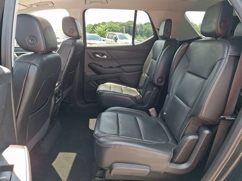 Used 2018 Chevrolet Traverse LT AWD/4WD image 17