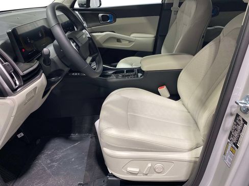 New 2026 Kia Sorento S AWD/4WD image 16