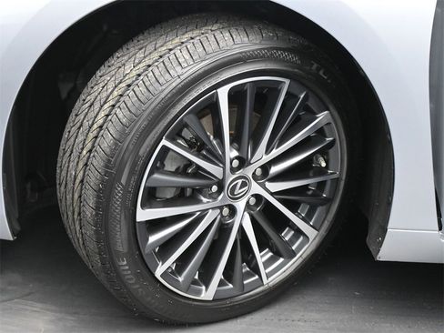 Used 2024 Lexus ES 350 w/ Premium Package image 23