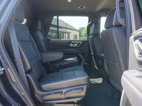 Used 2023 Chevrolet Tahoe Premier AWD/4WD image 34