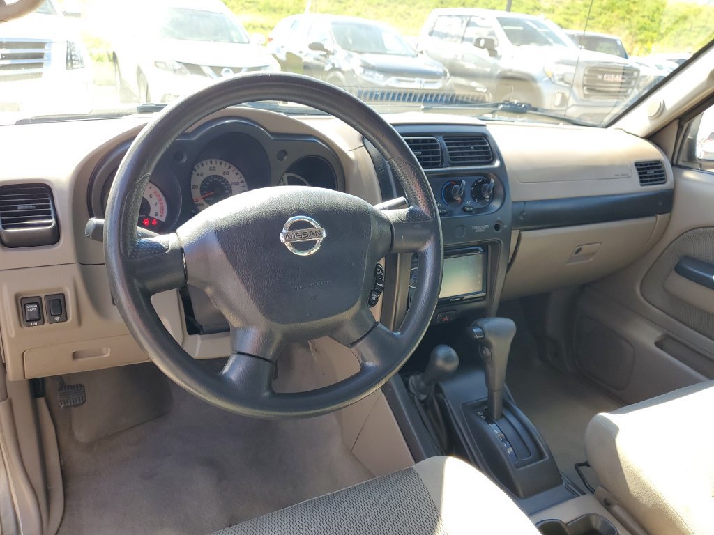 Used 2004 Nissan Frontier XE Desert Runner w/ (VTP) Value Truck Pkg AWD/4WD image 12