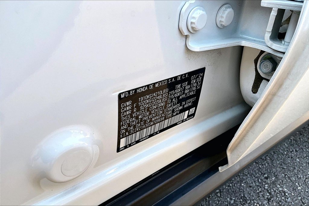 Used 2025 Honda HR-V LX image 16