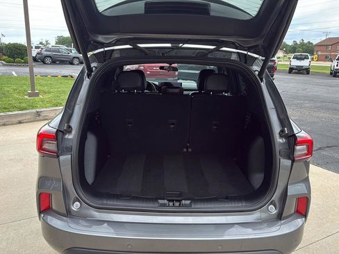 Used 2024 Ford Escape ST-Line w/ Tech Pack #1 FWD image 7