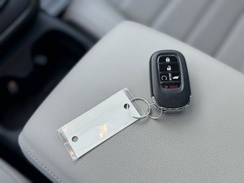 Used 2024 Honda CR-V EX-L image 19