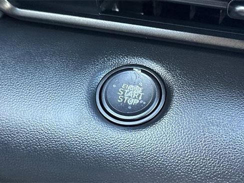 Certified 2025 Hyundai Elantra Sport image 22