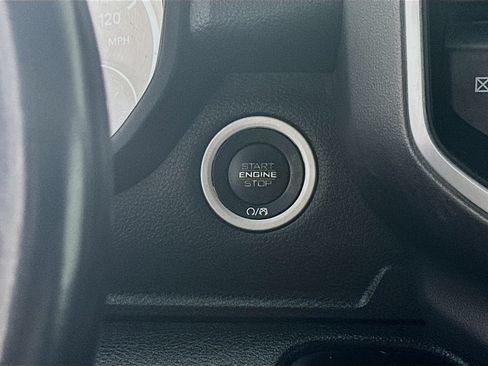 Certified 2022 RAM 1500 Big Horn AWD/4WD image 23