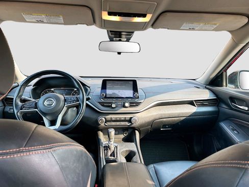 Used 2020 Nissan Altima 2.5 SR FWD image 18