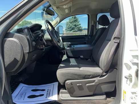 Used 2014 Chevrolet Silverado 3500 LT w/ Interior Plus Package AWD/4WD image 17