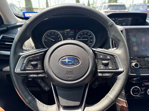 Used 2023 Subaru Forester Limited AWD/4WD image 2
