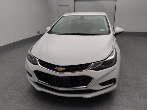 Used 2018 Chevrolet Cruze LT FWD image 15