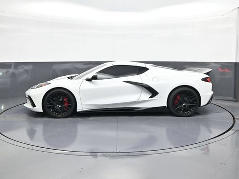 Used 2021 Chevrolet Corvette Stingray Preferred Cpe w/ 2LT RWD image 4