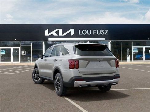 New 2026 Kia Sorento S AWD/4WD image 4