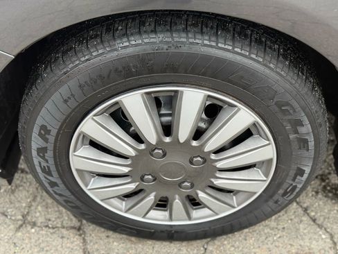 Used 2010 Toyota Corolla S image 32