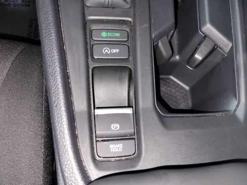 Certified 2025 Honda Accord LX image 31