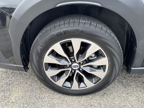 Used 2023 Subaru Outback Limited image 9