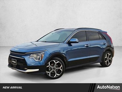 Used 2024 Kia Niro SX Touring