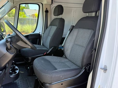 Used 2021 RAM ProMaster 2500 FWD image 13