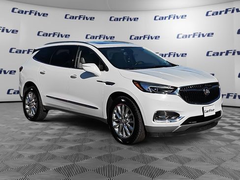 Used 2021 Buick Enclave Premium w/ Sun and Sites Package image 8
