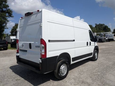New 2026 RAM ProMaster 2500 w/ Convenience Group FWD image 3