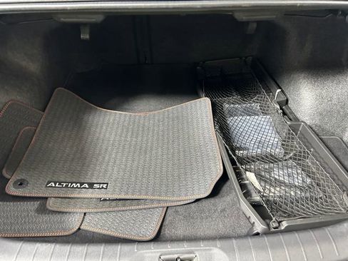 Used 2023 Nissan Altima 2.5 SR w/ SR Premium Package image 27