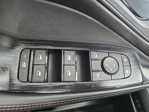 New 2026 Nissan Rogue SV AWD/4WD image 29