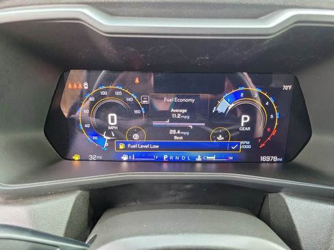 Used 2024 Chevrolet Colorado W/T image 12