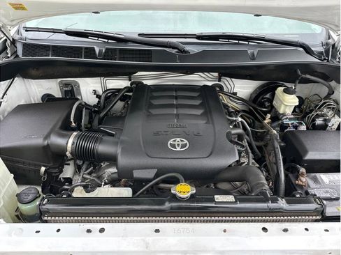 Used 2011 Toyota Tundra w/ TRD Off-Road Package image 23