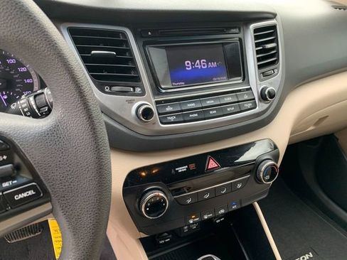 Used 2017 Hyundai Tucson SE image 26