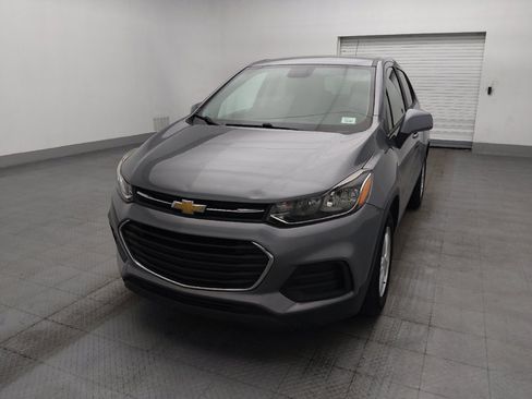 Used 2020 Chevrolet Trax LS w/ Tint and Cruise Package FWD image 15
