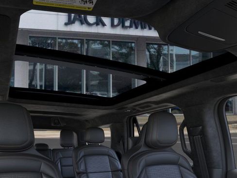 New 2026 Lincoln Navigator Black Label AWD/4WD image 22