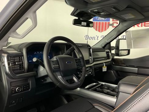 New 2025 Ford F350 Lariat w/ Lariat Ultimate Package image 13