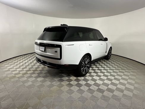 Certified 2023 Land Rover Range Rover SE image 4