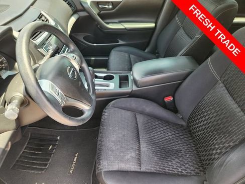 Used 2017 Nissan Altima 2.5 S w/ Power Driver Seat Package FWD image 12