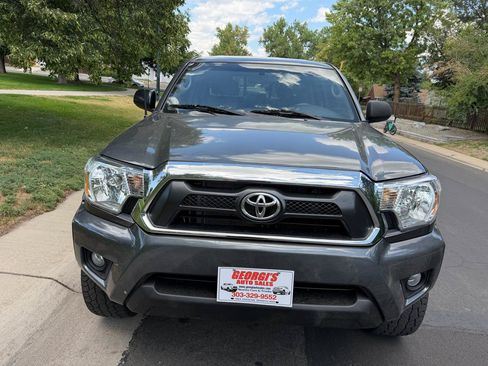 Used 2015 Toyota Tacoma 4x4 Double Cab w/ SR5 Package image 8