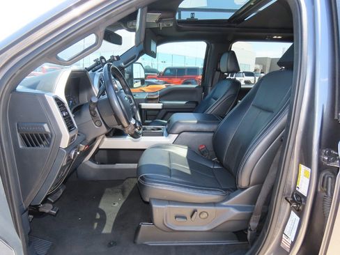 Used 2022 Ford F350 Lariat w/ Lariat Ultimate Package AWD/4WD image 27