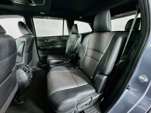 Certified 2022 Honda Pilot Black Edition image 25