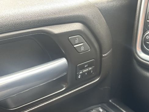 Used 2022 Chevrolet Silverado 3500 LTZ AWD/4WD image 30