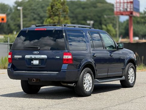 Used 2014 Ford Expedition XLT AWD/4WD image 9