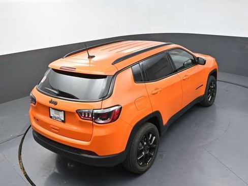 New 2026 Jeep Compass Latitude AWD/4WD image 18