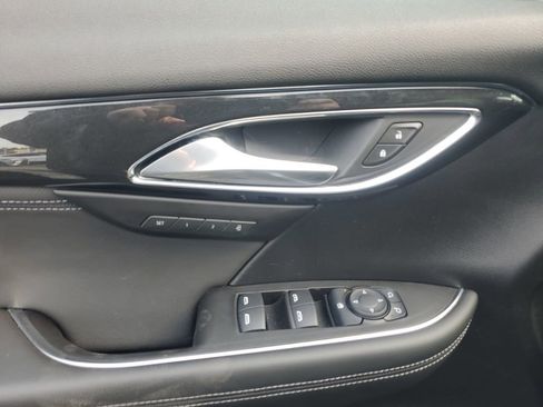 Used 2025 Buick Envision Preferred image 15