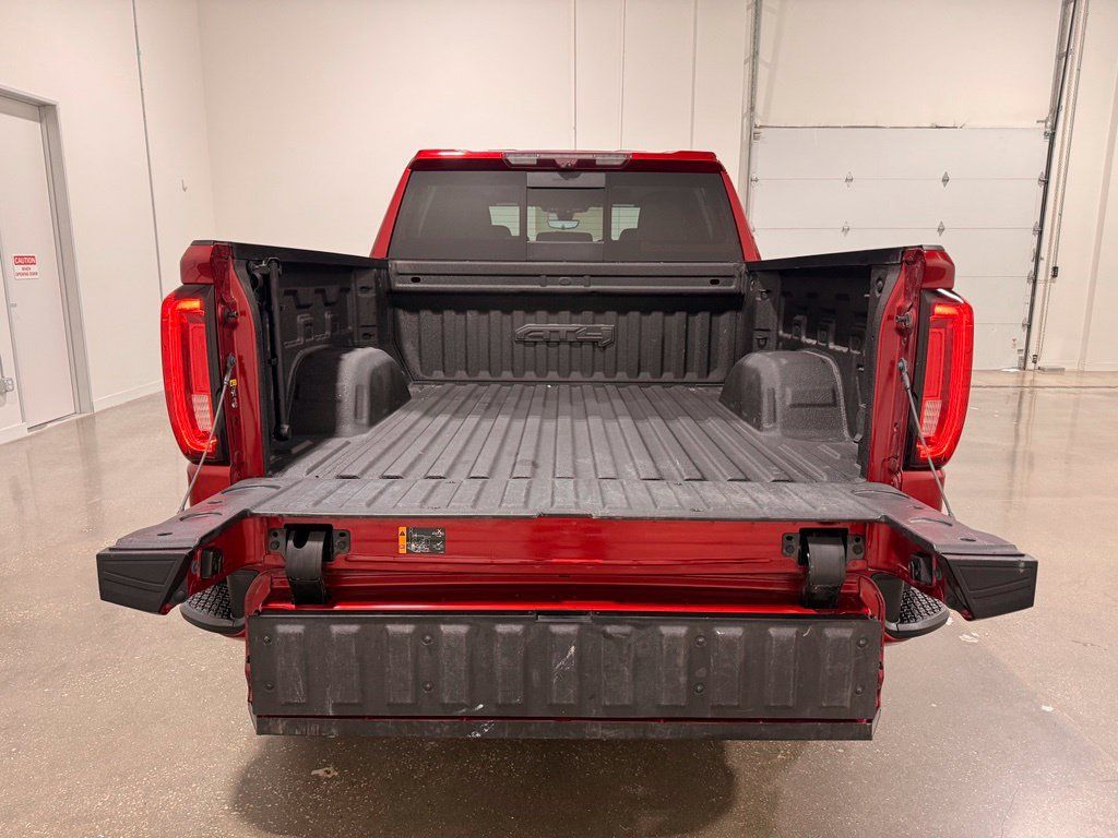 Used 2021 GMC Sierra 1500 AT4 w/ AT4 Premium Package AWD/4WD image 9