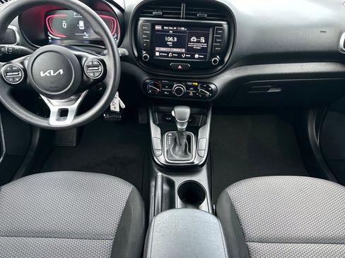 Used 2024 Kia Soul LX w/ Option Group 015 image 14