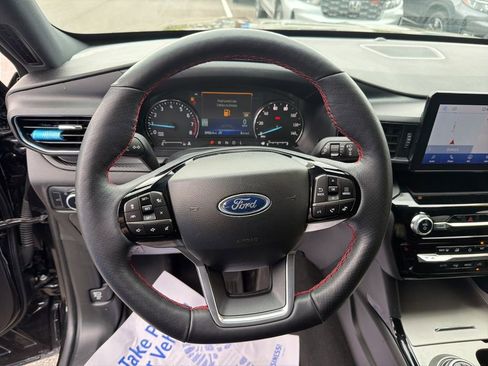 Used 2023 Ford Explorer ST-Line w/ Class IV Trailer Tow Package AWD/4WD image 19
