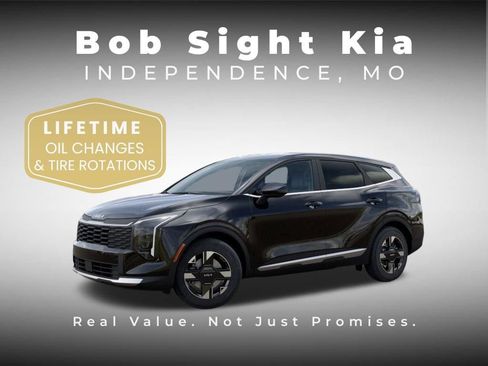 New 2026 Kia Sportage LX FWD image 3