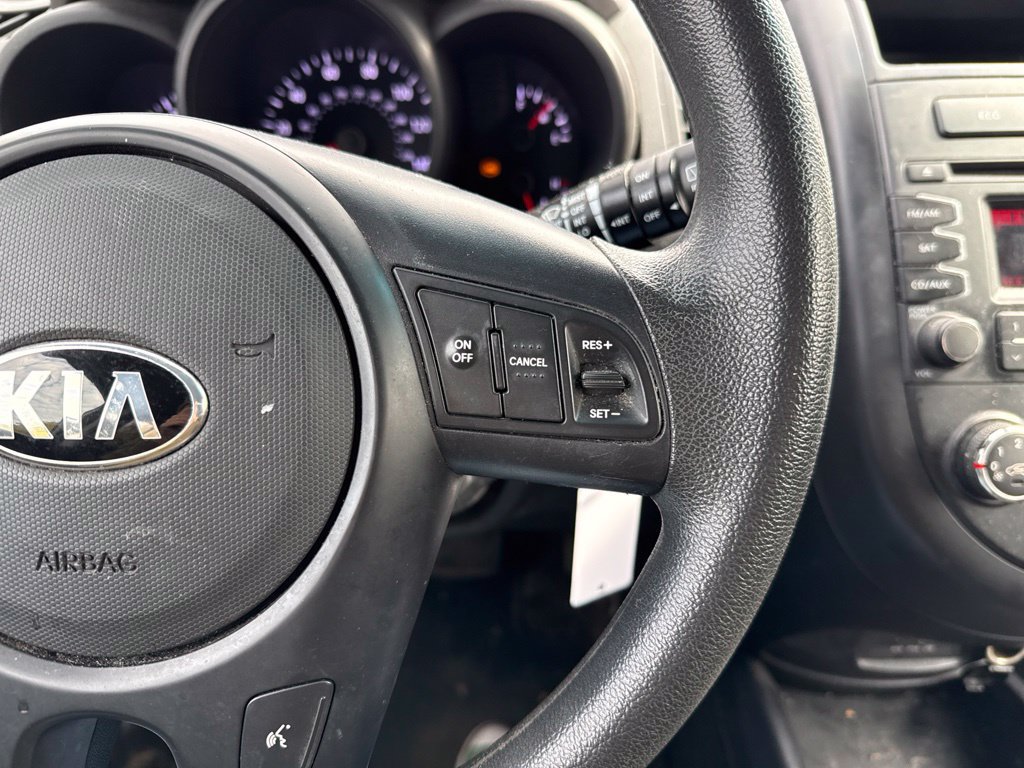 Used 2013 Kia Soul FWD image 15