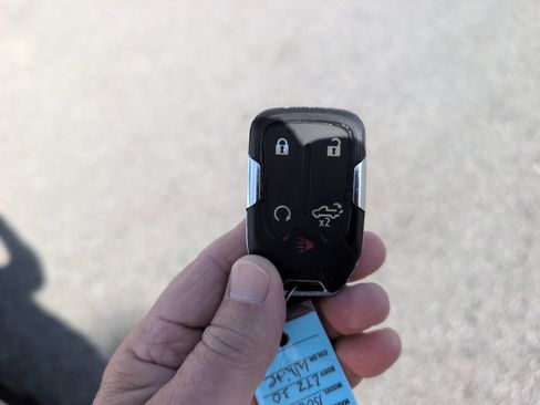 Used 2020 Chevrolet Silverado 1500 LTZ image 13