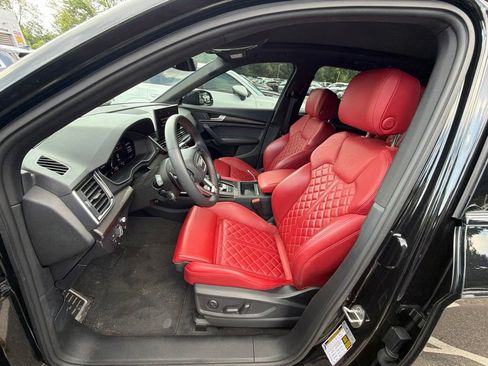 Used 2024 Audi SQ5 Prestige w/ Prestige Package AWD/4WD image 11