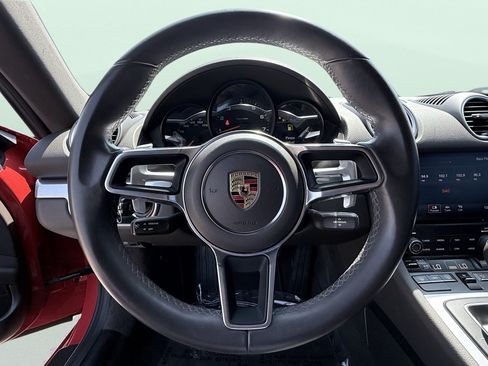Used 2019 Porsche 718 Cayman RWD image 36